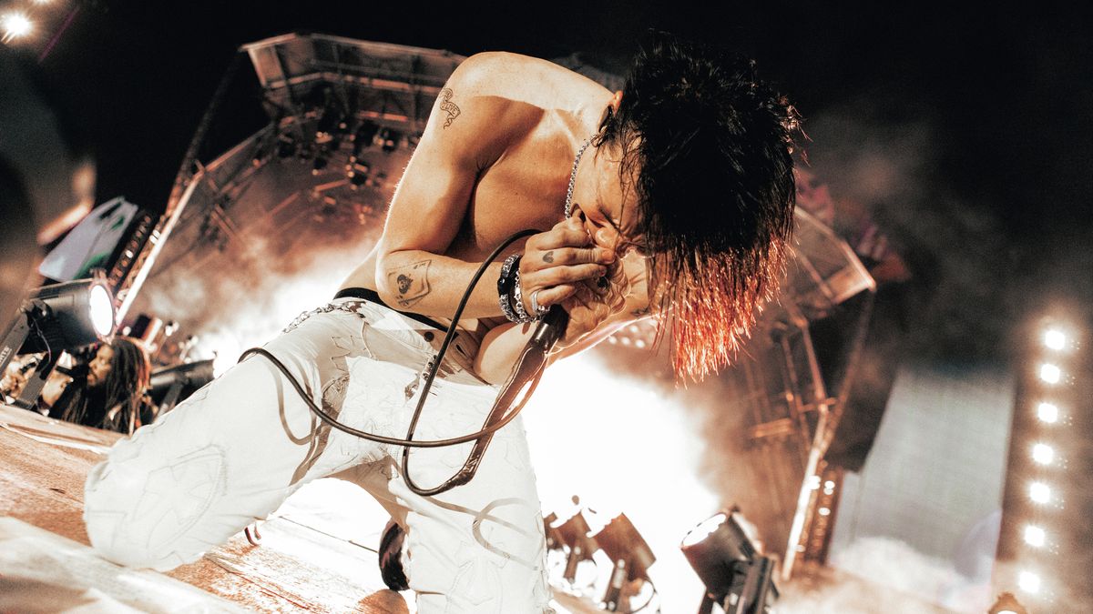 Zpěvák Yungblud uspořádá festival v Hradci Králové